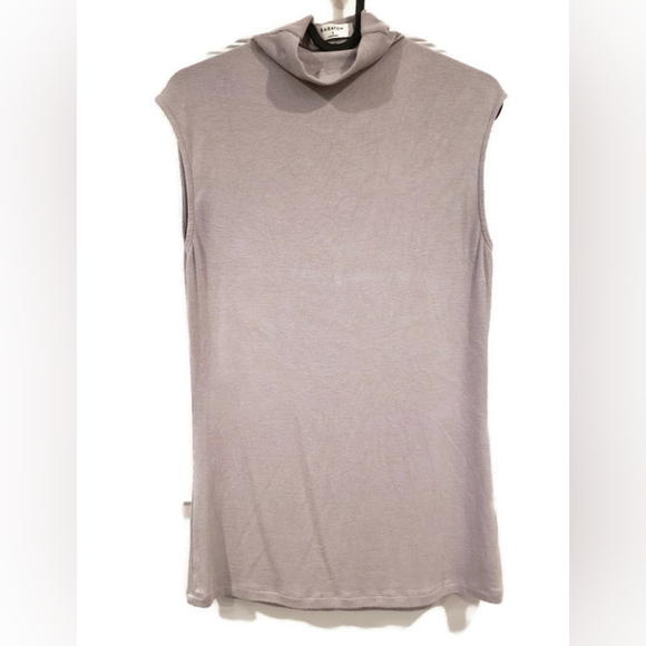 ARITZIA babaton | Sleeveless Ribbed Creamy Top Small - Picture 1 of 8